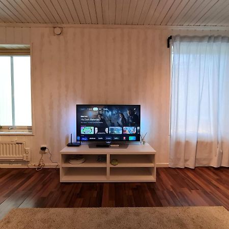 Cozy Apartment In The City Center Of Stromstad Exterior photo
